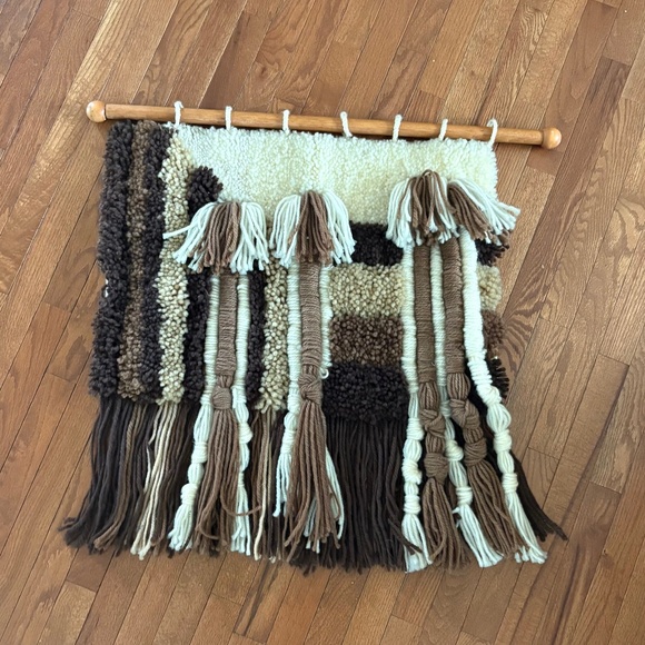 VERY COOL. Mint condition. Fiber textile wall art tapestry